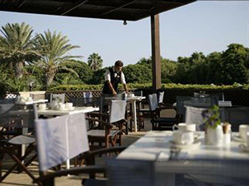 阿凡提酒店 Paphos 外观 照片